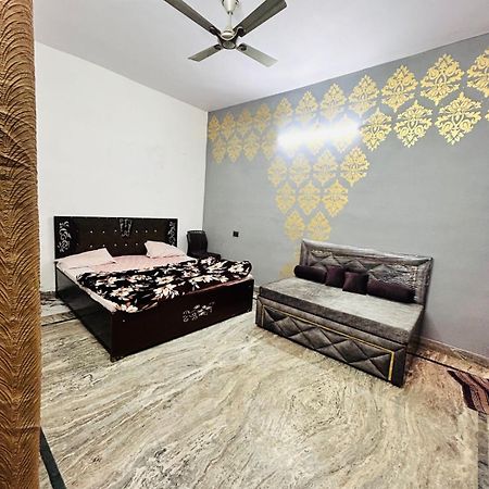 Agrawal Inn Guest House Mathura Zewnętrze zdjęcie