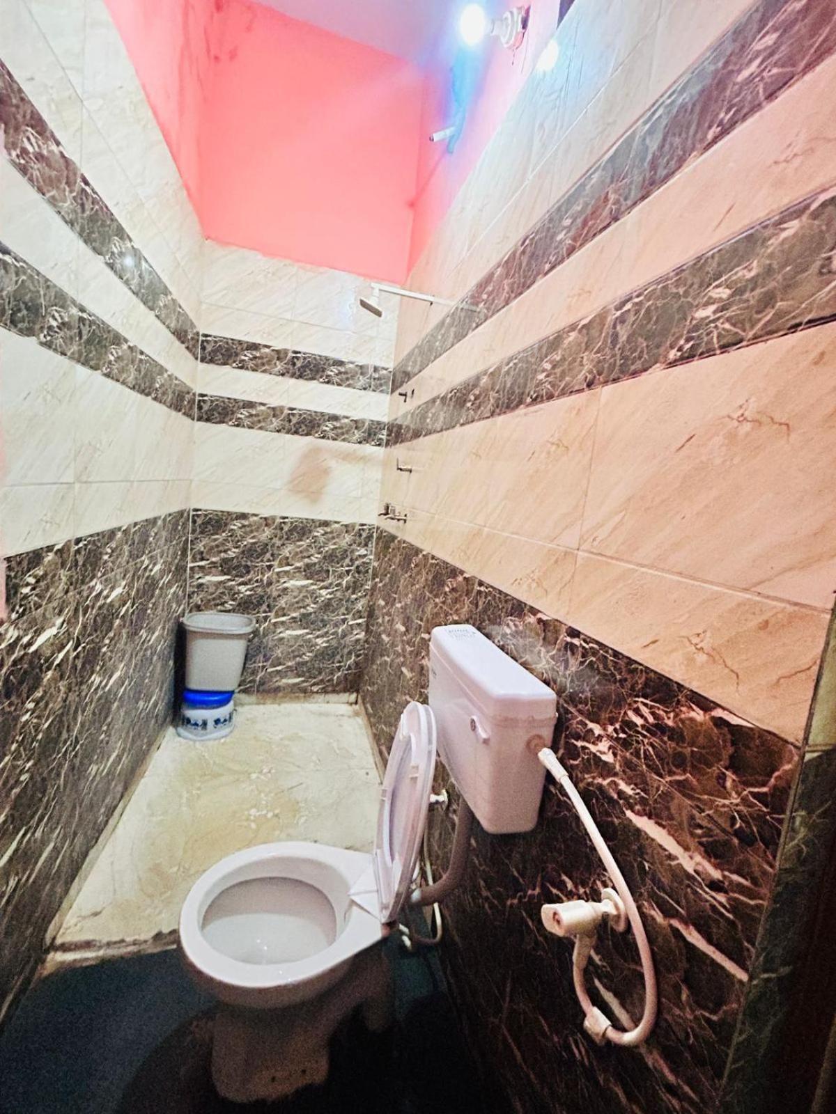 Agrawal Inn Guest House Mathura Zewnętrze zdjęcie