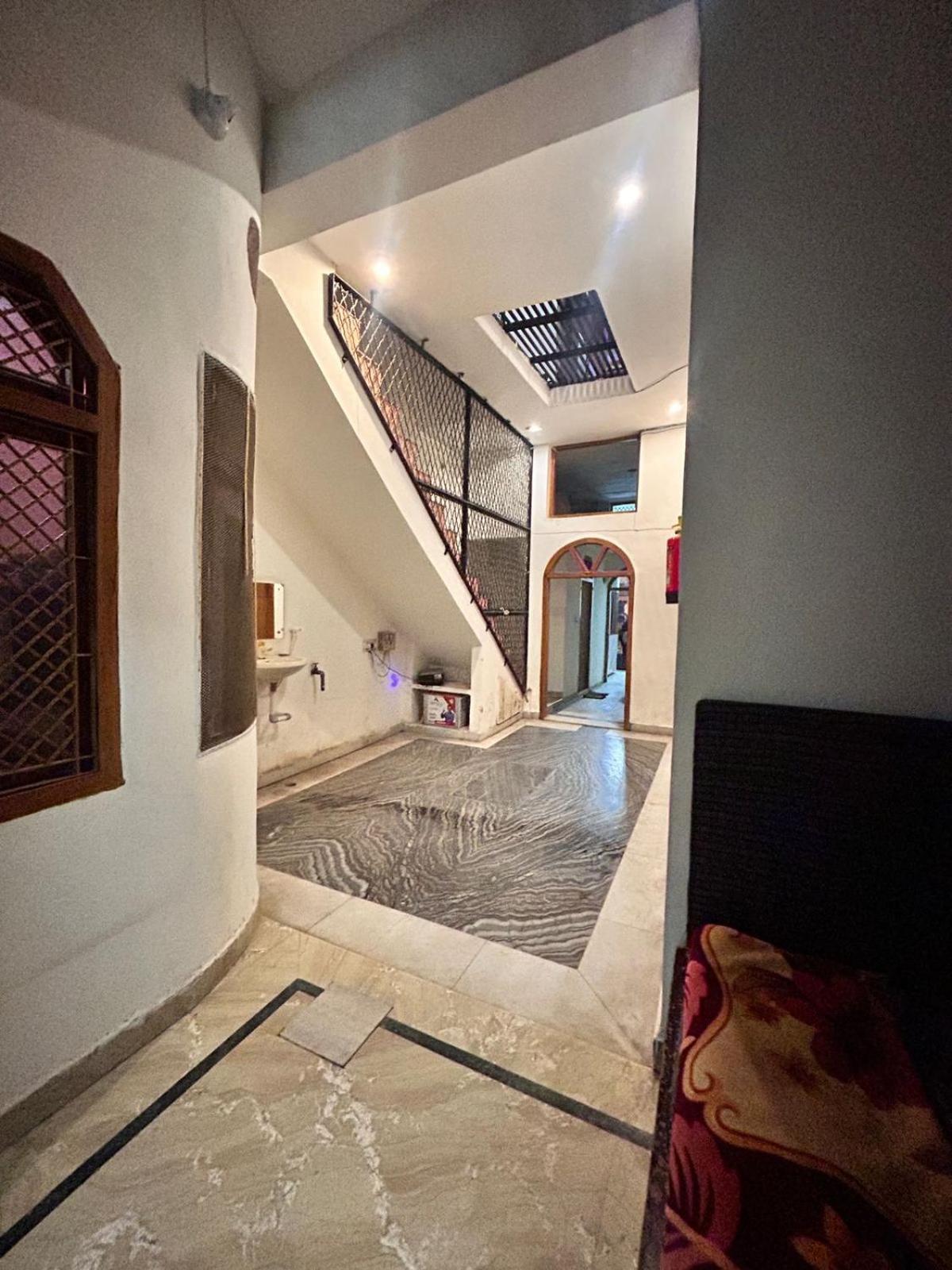 Agrawal Inn Guest House Mathura Zewnętrze zdjęcie