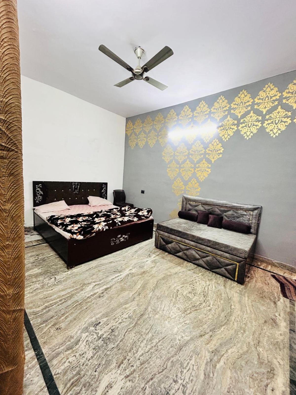 Agrawal Inn Guest House Mathura Zewnętrze zdjęcie